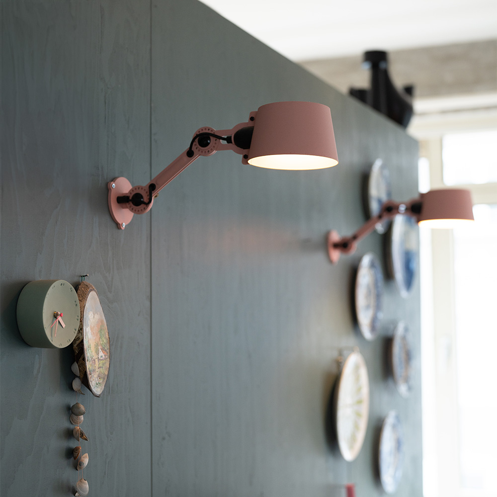 bolt wall sidefit small | daybreak rose | install | 1474